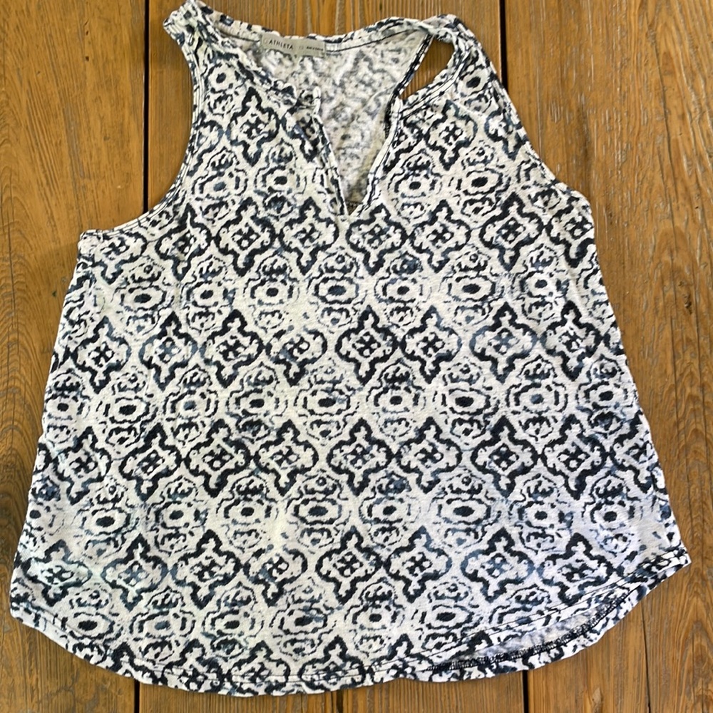 Athleta, Size XS (generous cut), Linen, Racerback Tank.